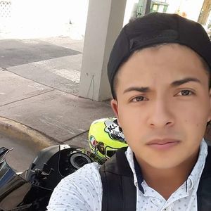 Meet your Posher, Eric herrera